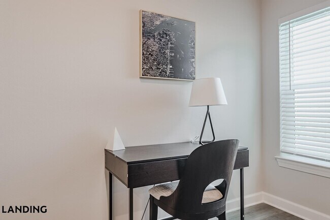 Building Photo - 5001 Willowgate Lp