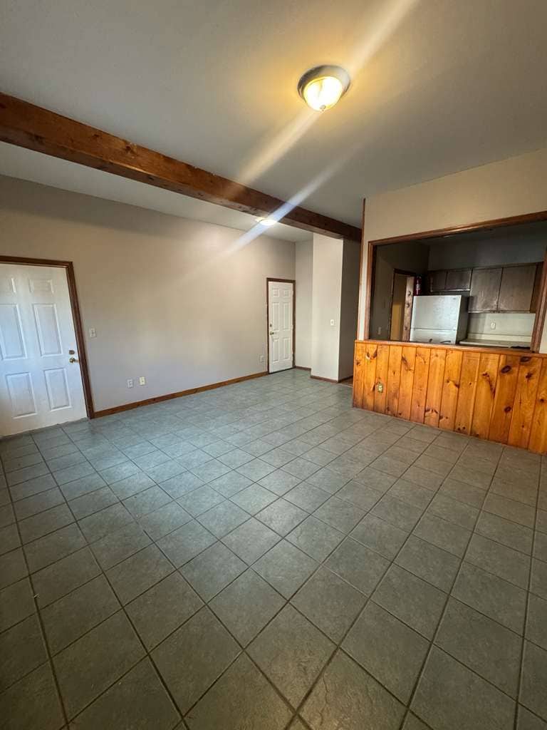 Building Photo - 373 3rd St