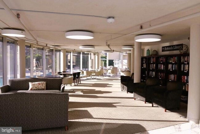 Building Photo - 8350 Greensboro Dr