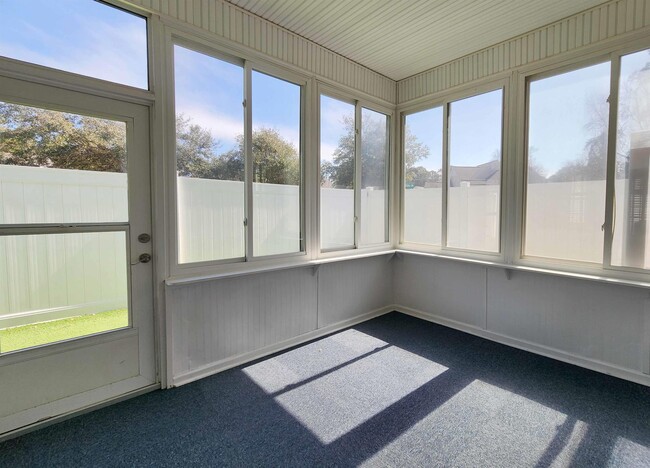 Building Photo - 12 Rapture Ct