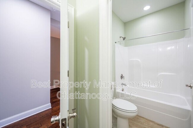 Building Photo - 3111 St Elmo Ave