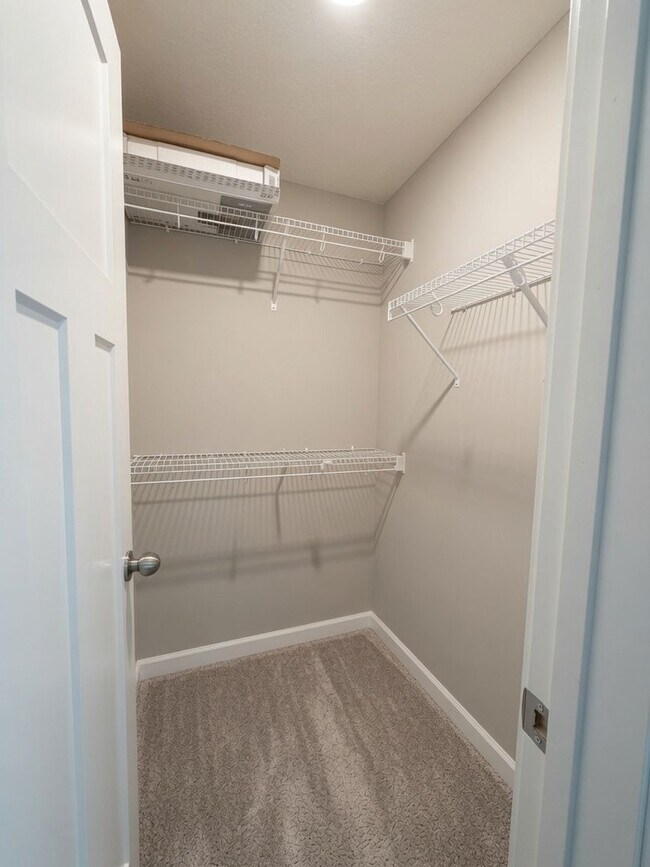 Building Photo - 4782 Martingale Dr