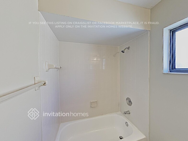 Building Photo - 21684 SW 98th Pl