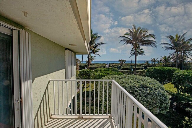 Building Photo - 5500 Old Ocean Blvd
