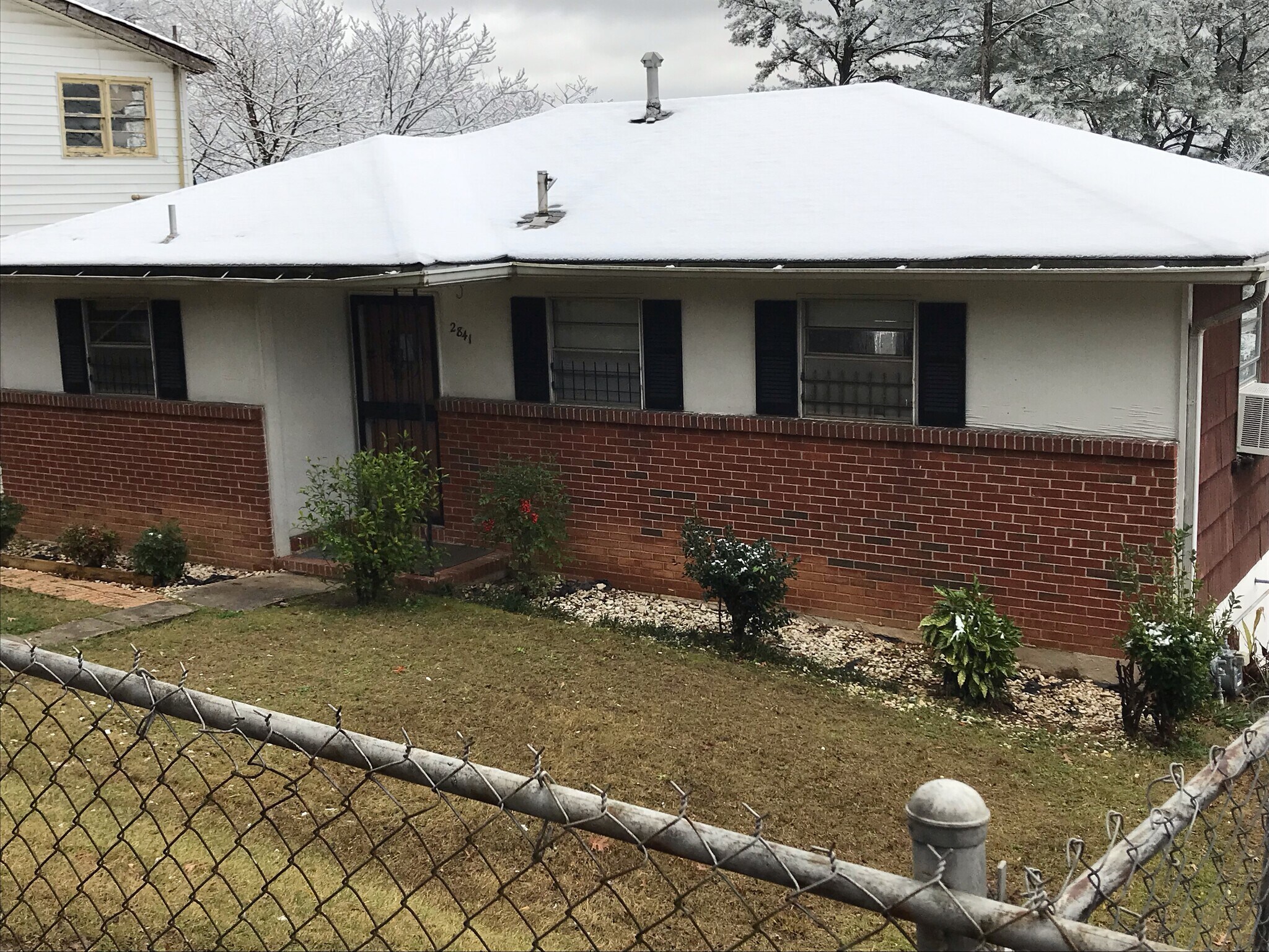 Fenced yard - 2841 Boydga Rd