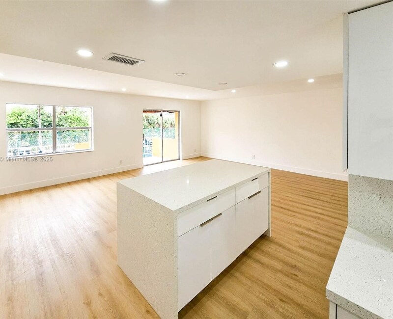 Building Photo - 17911 NW 68th Ave
