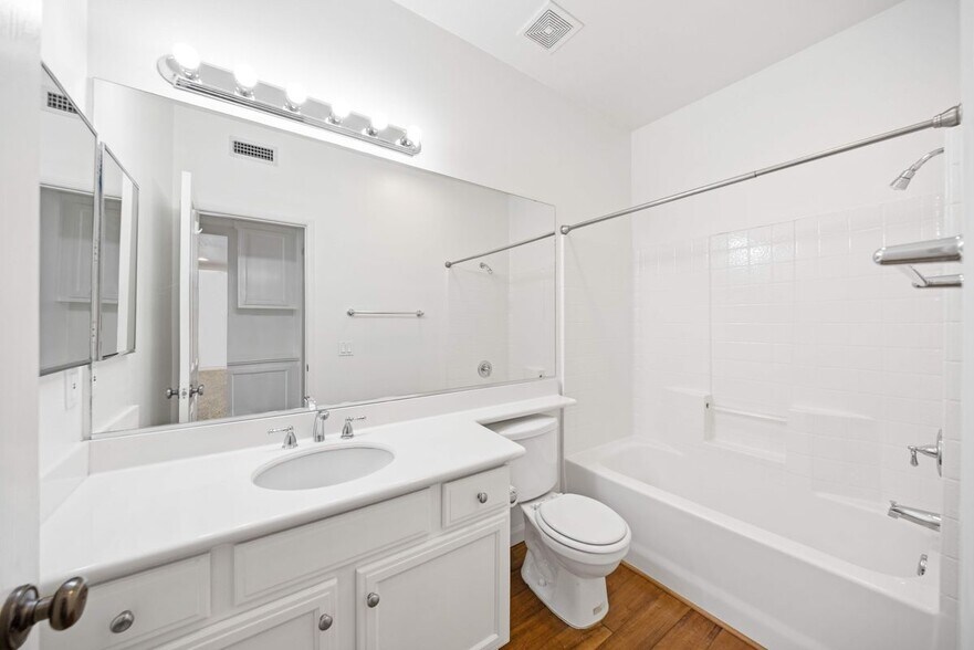 Building Photo - 51 Olivehurst
