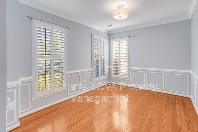 Building Photo - 2729 Celestial Dr