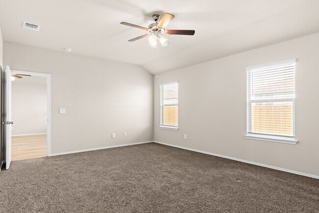 Building Photo - 2345 Merganser Dr