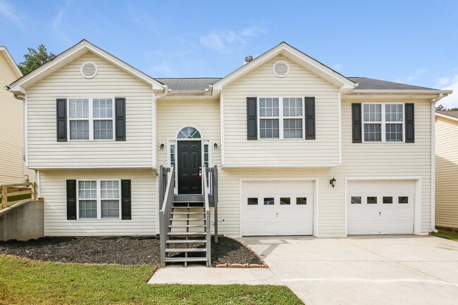 Building Photo - 215 Ashland Manor Dr