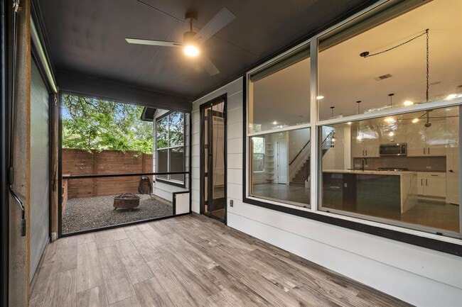 Building Photo - 4602 Mt Vernon Dr