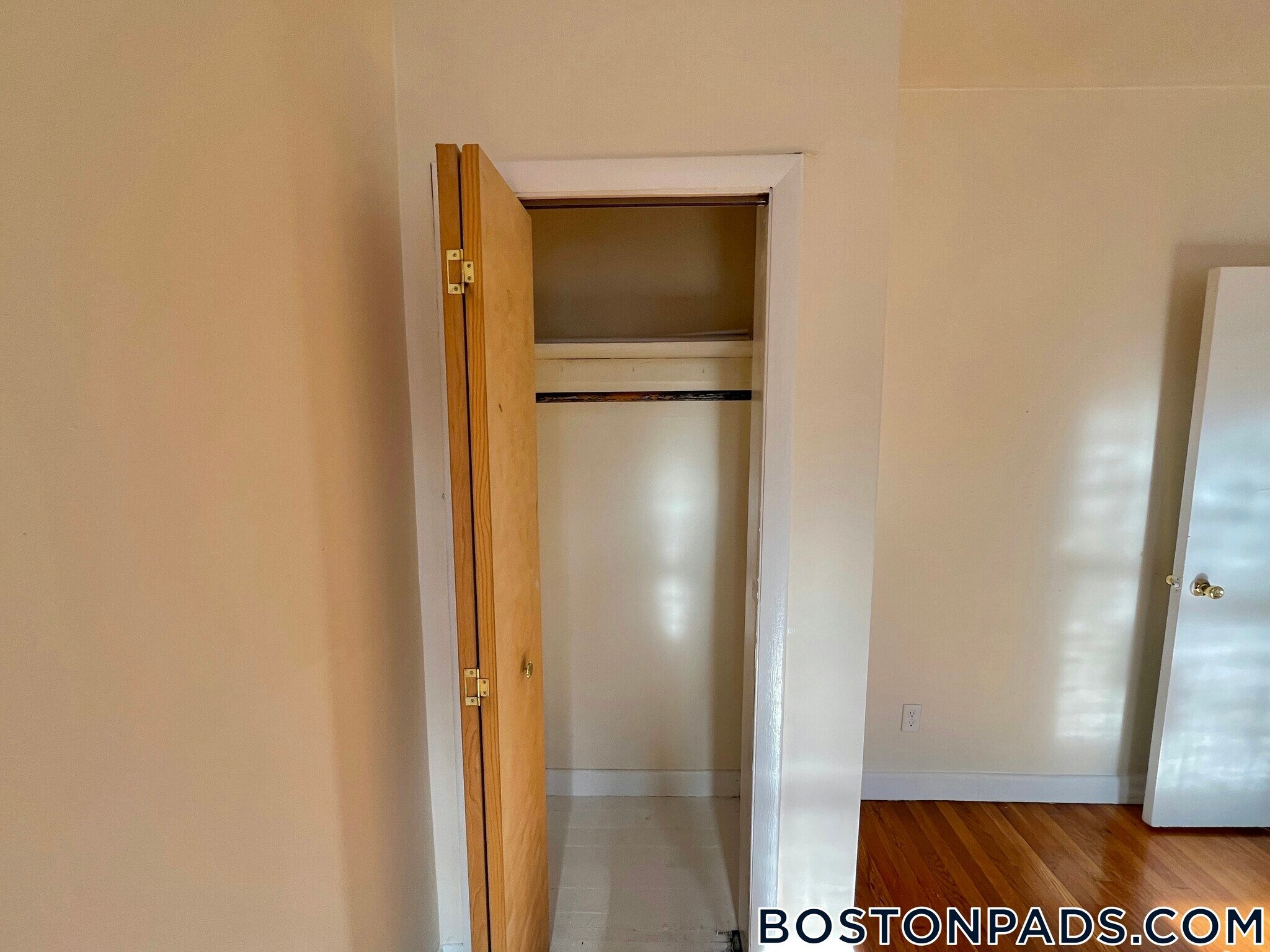 Building Photo - 1131 Commonwealth Ave