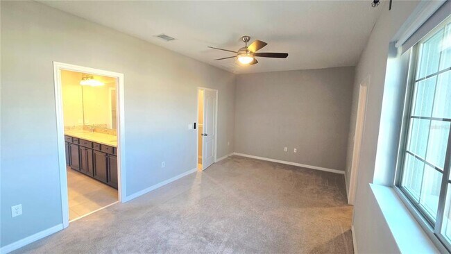 Building Photo - 11992 Sands Cv