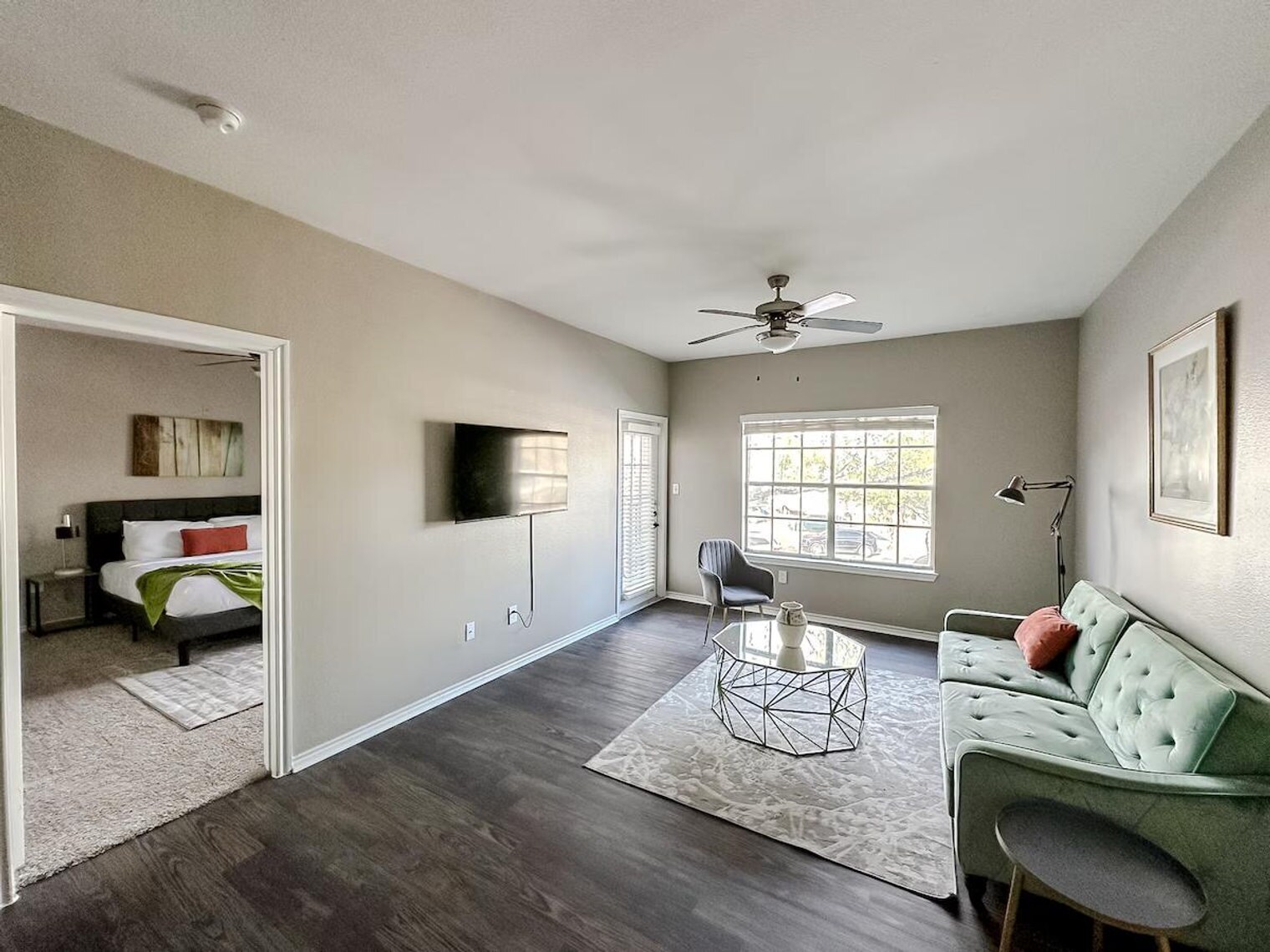 Building Photo - 6202 Dunbarton Oak Dr