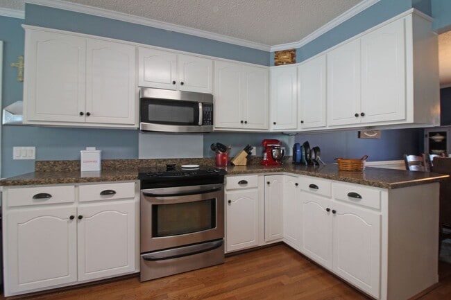 Building Photo - 103 Carolina Wren Cir