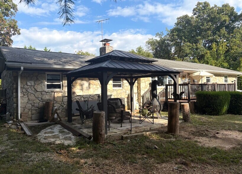 Building Photo - 1951 Clinton Hwy
