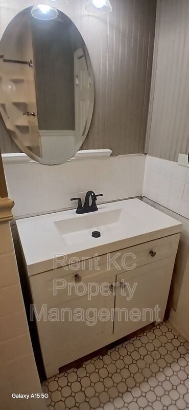 Building Photo - 7201 Hardy Ave