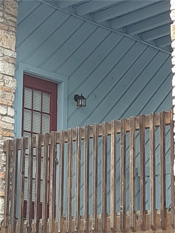 Building Photo - 2408 Longview St