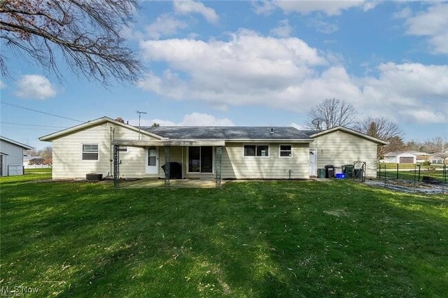 Building Photo - 9993 Hawley Dr