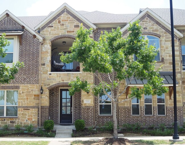Primary Photo - 3 Bed - 2.5 Bath Townhome in Flower Mound ...