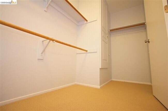 Building Photo - 2063 Sand Point Rd