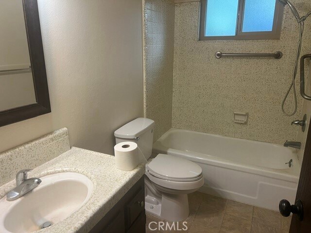 Building Photo - 17 San Gabriel Dr