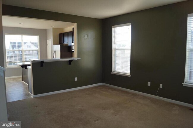 Building Photo - 3714 Oakley Ln