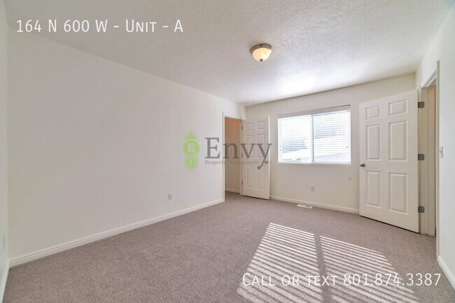 Building Photo - 164 N 600 W