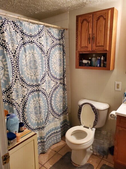 Building Photo - 2862 N Olney St