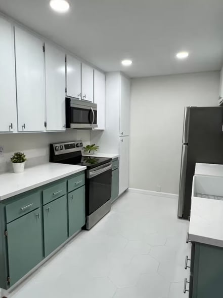 Building Photo - 1806 London Dr