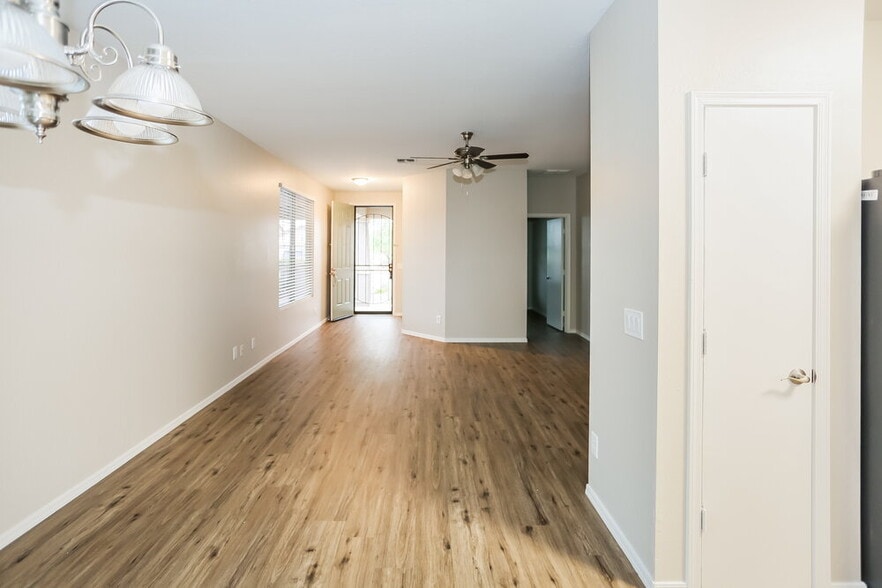 Building Photo - 3139 W Pollack St