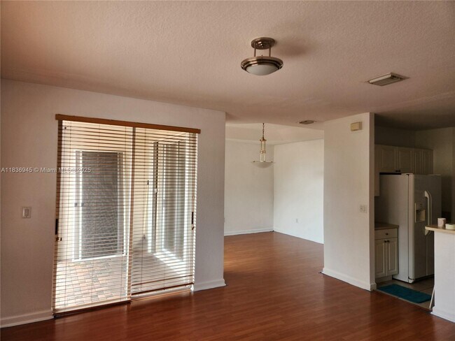 Building Photo - 11179 NW 73rd Terrace