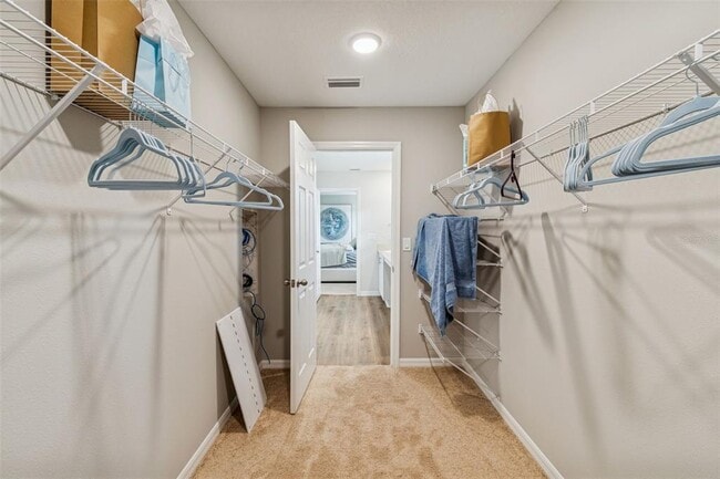 Building Photo - 601 Ambleside Dr