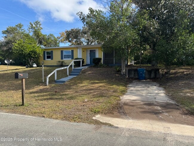 Building Photo - 6315 Treehaven Dr