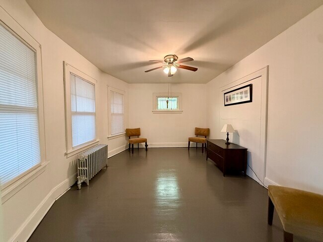 Building Photo - 43 Concord St