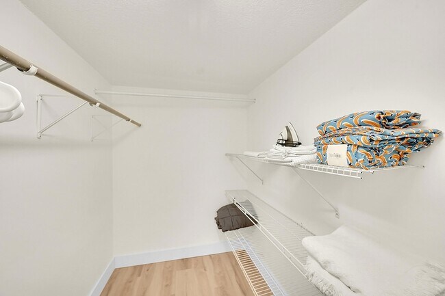 Building Photo - 9503 Boca Cove Cir