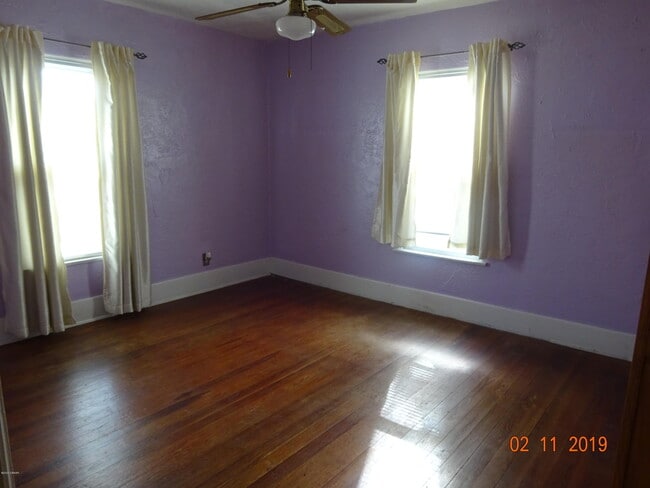 Building Photo - 112 Fox Pl