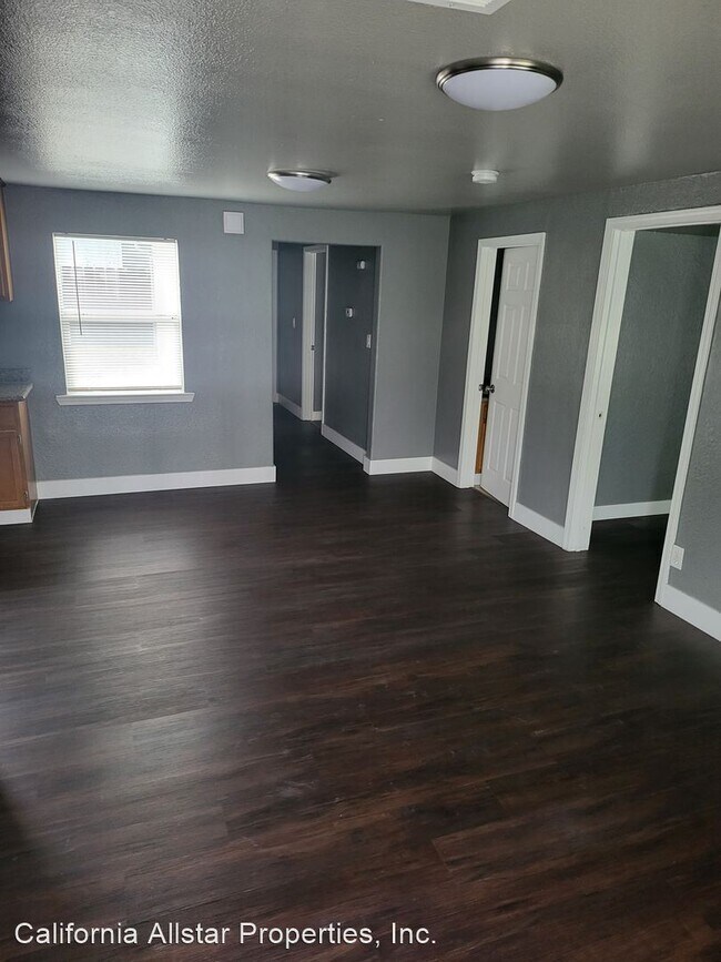 Building Photo - 3 br, 2 bath House - 624 East C Street