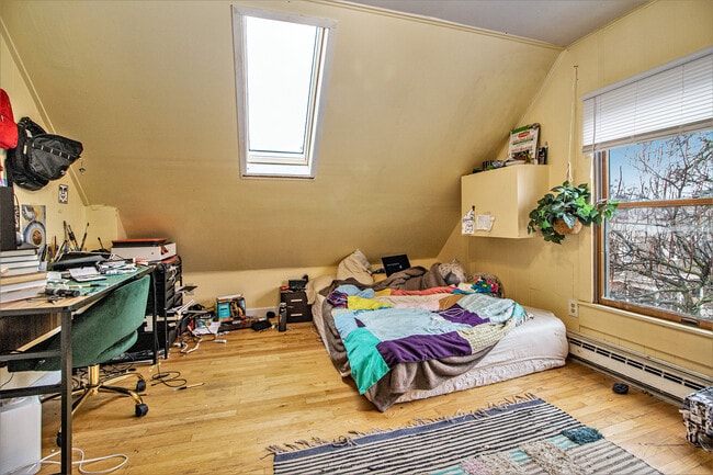 Building Photo - 407 Hamilton Pl