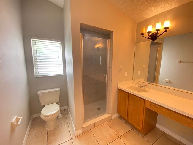 Building Photo - View this home today and Move in July 3rd!...