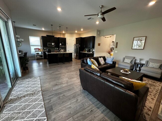 Building Photo - 8613 Homeplace Dr