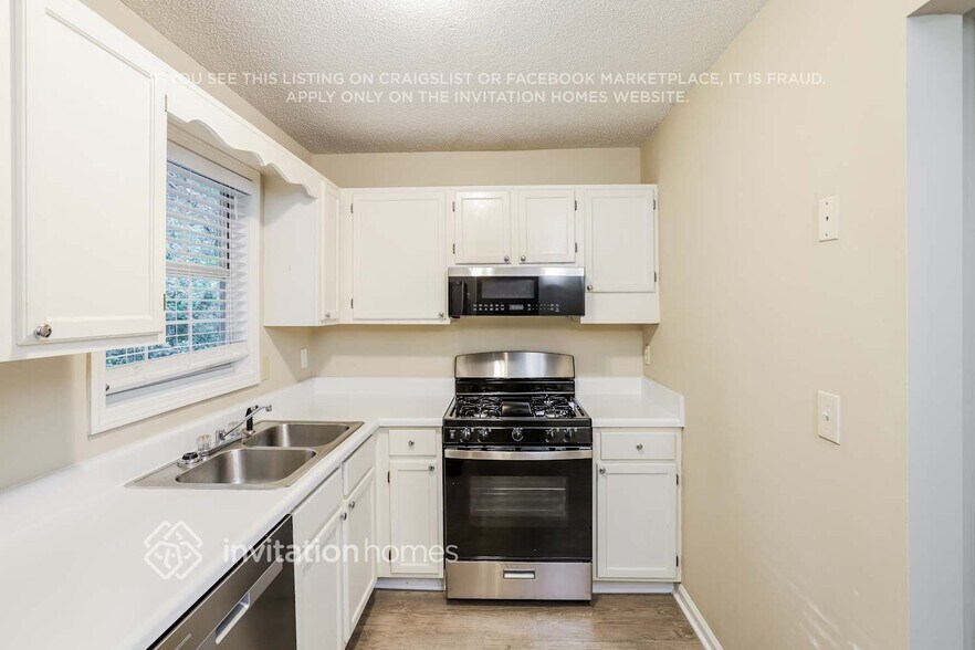 Building Photo - 112 Brookside Ct