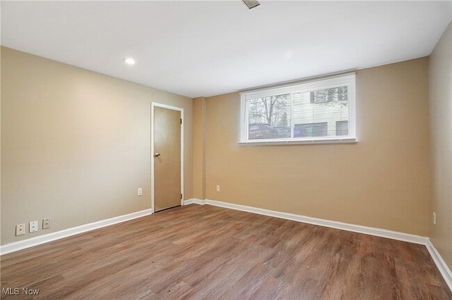 Building Photo - 7429 Sylvan Dr