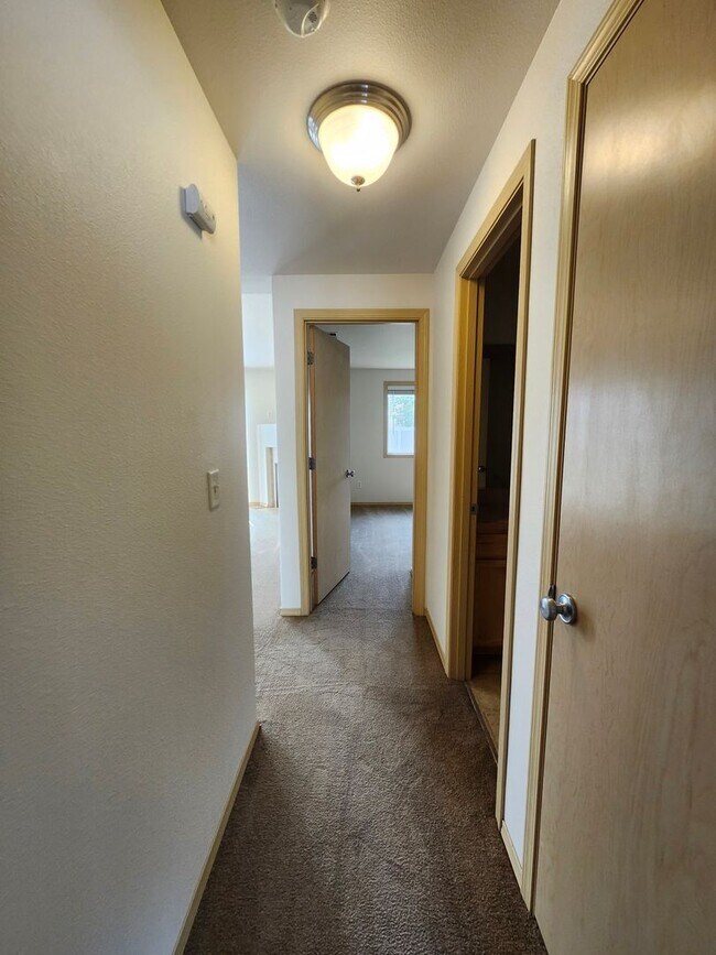 Building Photo - 5822 Austin Ct
