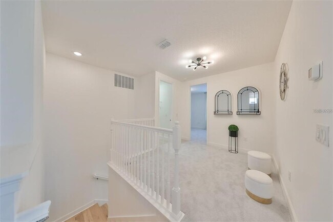 Building Photo - 933 Signet Dr