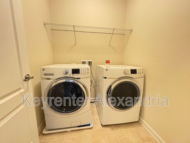 Building Photo - 4834 Dane Ridge Cir