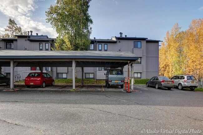 Building Photo - U-MED District Condominum