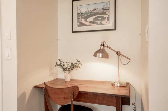 Building Photo - 4201 51st Ave S