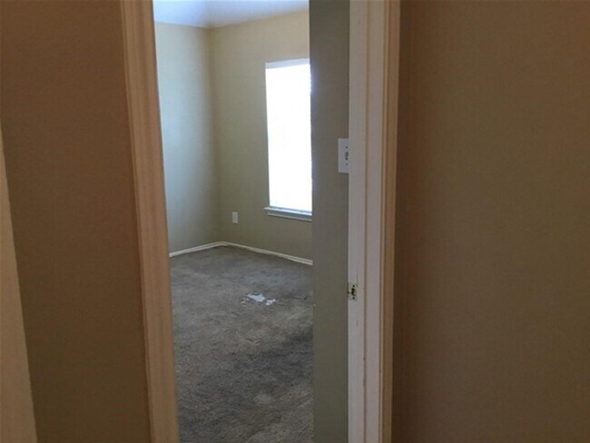 Building Photo - 6205 Ozark Tr