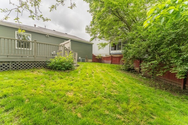 Building Photo - 4951 Hidden View Ct